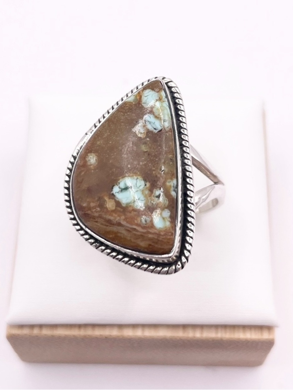 Size 8 Sterling Silver Turquoise Ring - Picture 8 of 8